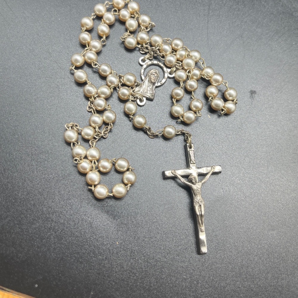 Rosary Silver Tone Beads And‎ Crucifix Made In Italy